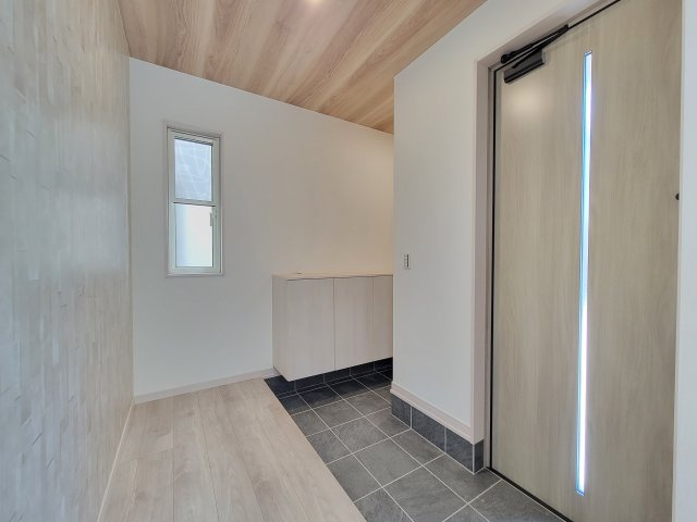 楠見中Ⅳ・新築戸建の玄関