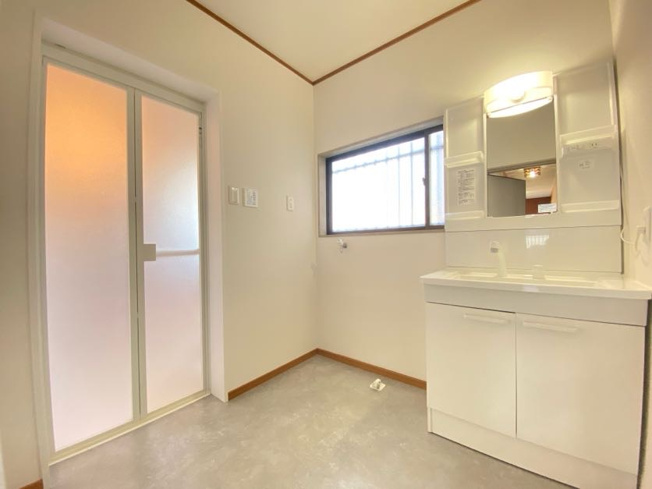【独立洗面台】 |  上益城郡甲佐町芝原