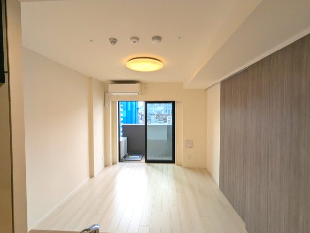 クラリティア浅草橋の設備|リビング、インターネット無料、リビングと各洋室にエアコンと照明付、上層階は日当たり眺望良好です