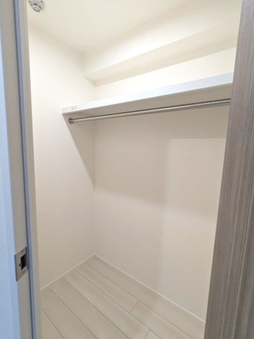 クラリティア浅草橋の収納|7.2帖洋室のウォークインクローゼットです