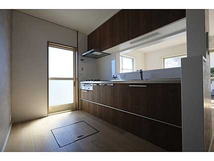 広島市佐伯区河内南１丁目　中古一戸建てのキッチン