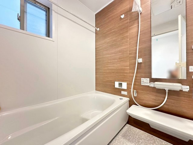 京都市西京区山田南山田町　新築戸建の浴室