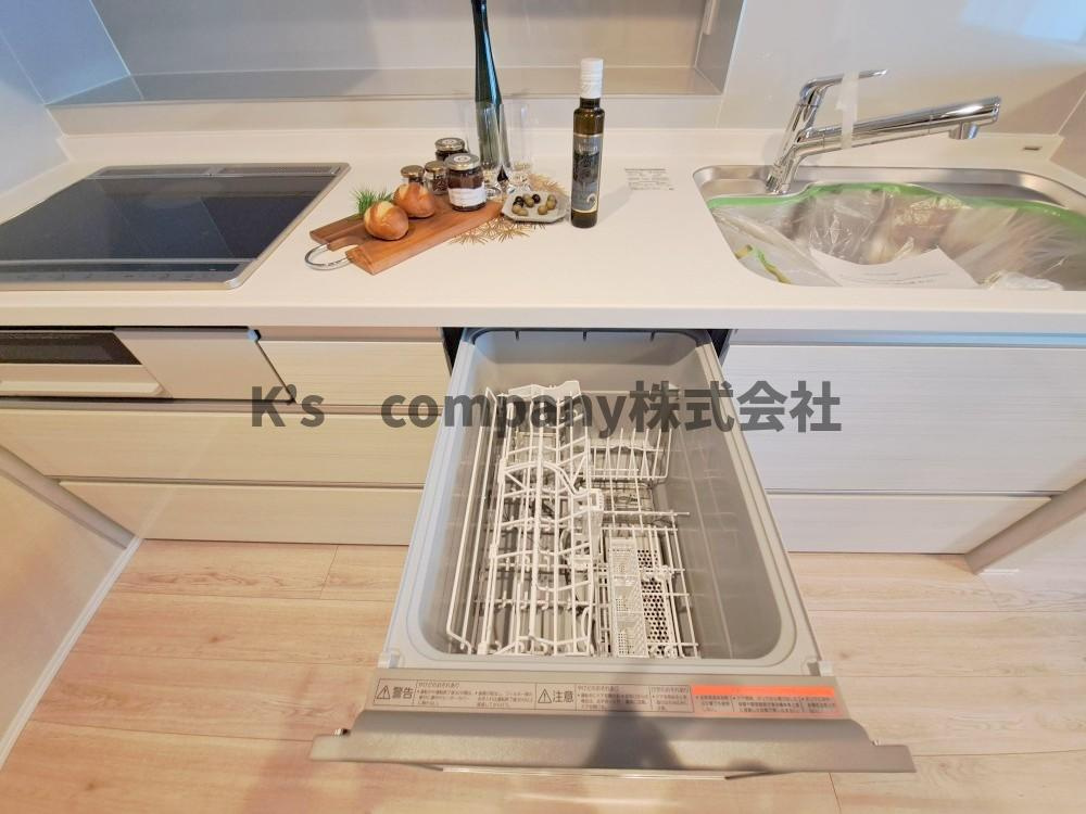 茅ヶ崎市本村　ライオンズマンション茅ヶ崎中央公園　のキッチン|食器洗い乾燥機付きで家事の時短に役立ちます◇
