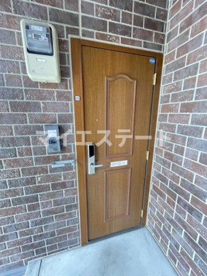 【玄関】 | アイリスガーデン菰池 B棟