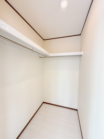 【中古戸建】前橋市粕川町込皆戸の収納|■WIC（ウォークインクローゼット）