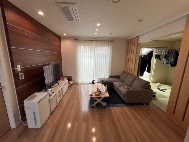 【一条工務店施工】東茨城郡大洗町　中古戸建ての居間・リビング