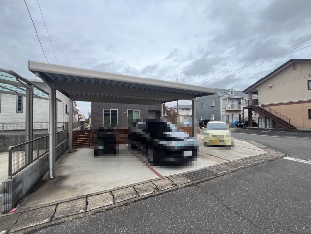 【一条工務店施工】東茨城郡大洗町　中古戸建ての駐車場