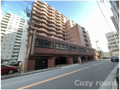 【外観】 | パルムハウス江坂 | 西側から撮影しました(^-^)