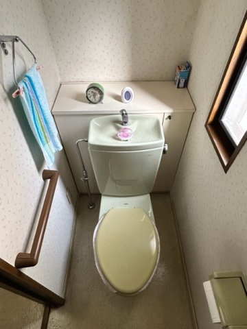 大石南町1丁目中古戸建のトイレ|落ち着いたトイレです