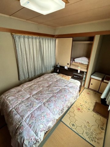 大石南町1丁目中古戸建の寝室|２F寝室