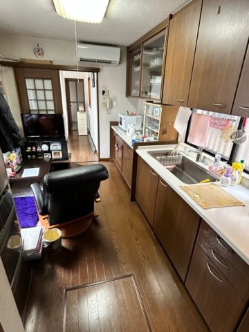 大石南町1丁目中古戸建のキッチン|広々キッチン