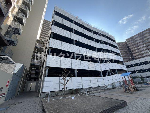 ブランズタワー香里園ロジュマンの駐車場|敷地内立体駐車場
■物件内覧・資金計画相談・住宅ローン相談、リフォーム相談、お問合せ受付中■
※当日・翌日のご内覧、ご相談はお電話でのお問合せがスムーズです！