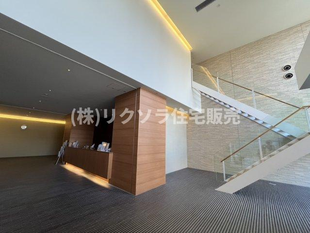 ブランズタワー香里園ロジュマンのエントランス|■物件内覧・資金計画相談・住宅ローン相談、リフォーム相談、お問合せ受付中■
※当日・翌日のご内覧、ご相談はお電話でのお問合せがスムーズです！