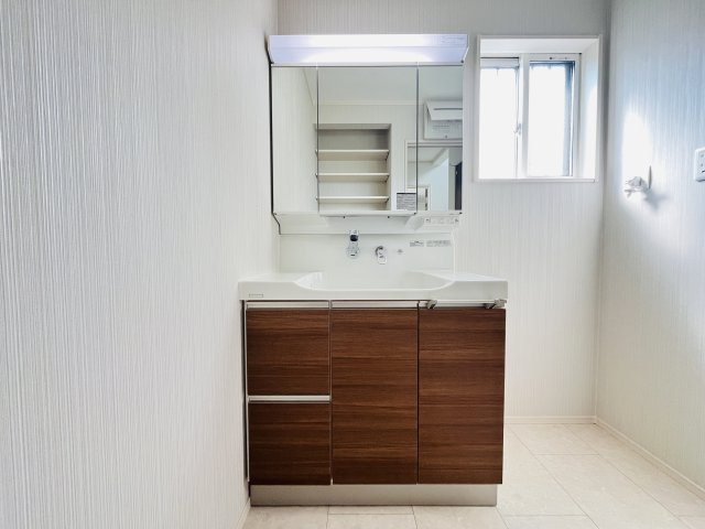 【独立洗面台】 | 熊谷市弥藤吾　　新築戸建　全4区画　3号棟