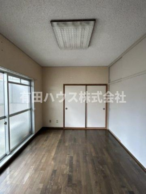 【洋室】 | MGM NAKANOSHIMA　B棟　 | 撮影は冬のお昼過ぎ。明るいお部屋です。