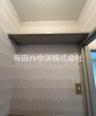 【その他】 | MGM NAKANOSHIMA　B棟　 | トイレ室内には収納スペースもあるので、ストックを置いておけます☆