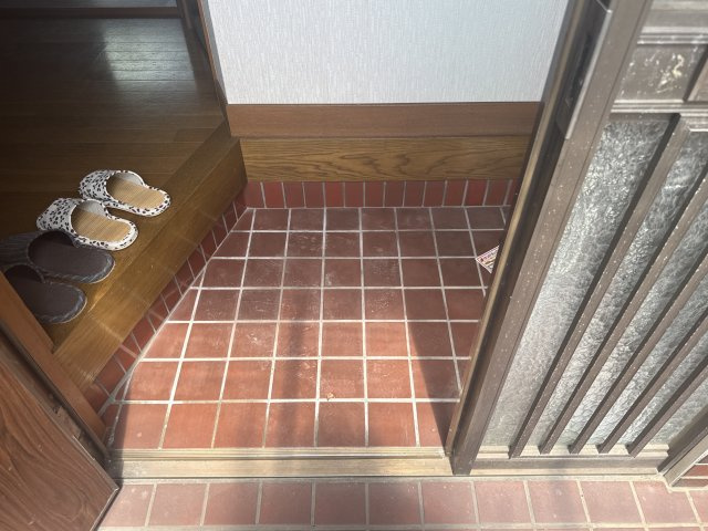 田寺4丁目戸建ての玄関