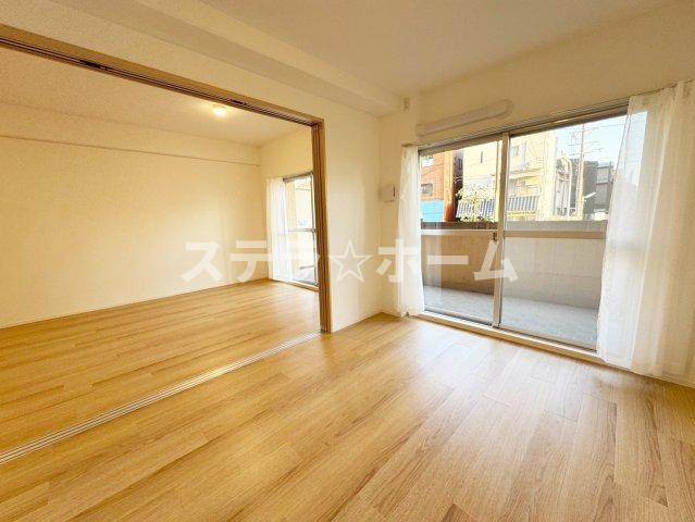 吹田ロイヤルマンションの洋室|スタンダードな洋室です