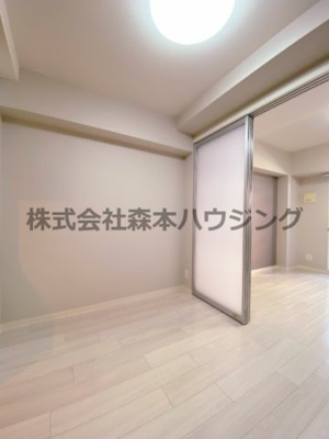 【居間・リビング】 | 　サンフレンドソラーナ | 明るい居間です