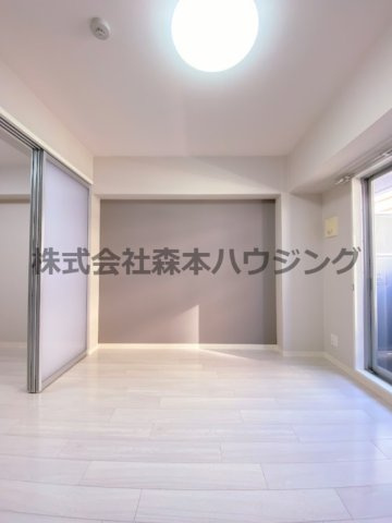 【洋室】 | 　サンフレンドソラーナ | おしゃれな洋室です