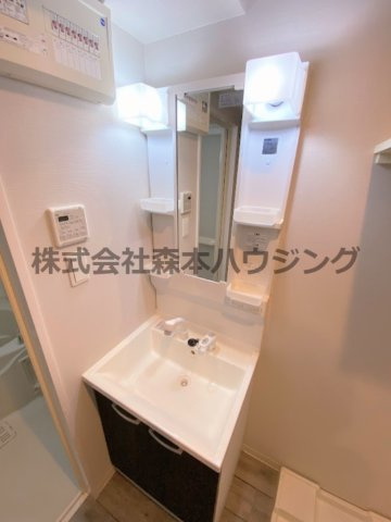 【独立洗面台】 | 　サンフレンドソラーナ | 朝の身支度には欠かせない独立洗面化粧台