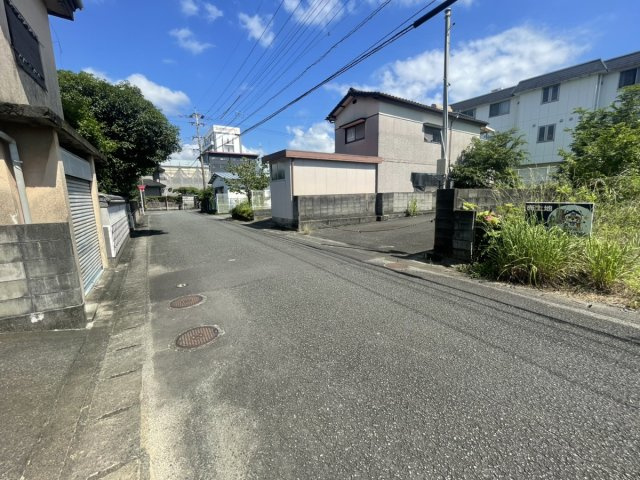 夕葉町　売土地の前面道路含む現地写真