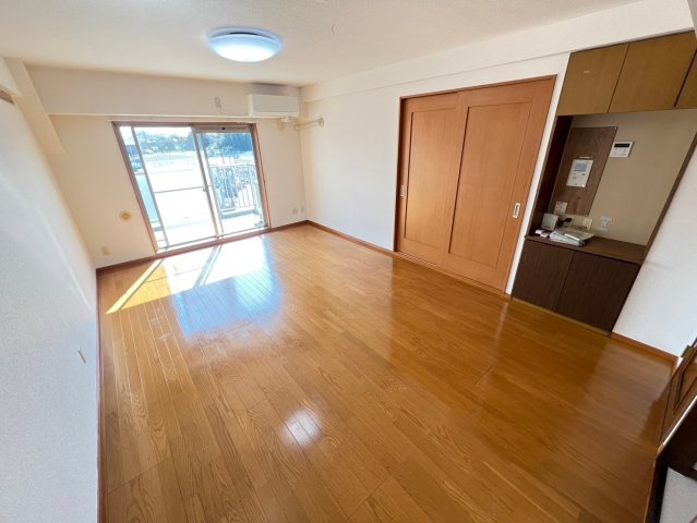 【居間・リビング】