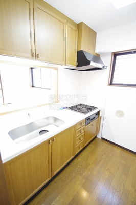 【キッチン】 | 龍生堂橋本ビル | 広くて使いやすいカウンターキッチン