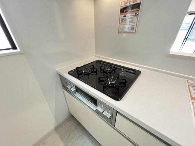 【キッチン】 | 福岡市南区和田2丁目1期　1号棟（全2棟）【仲介手数料無料・0円】 | 現地写真。