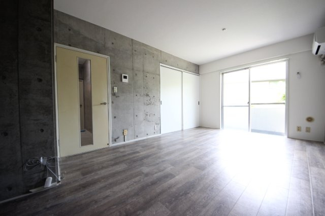 ヒルサイドイン国分寺の居間・リビング