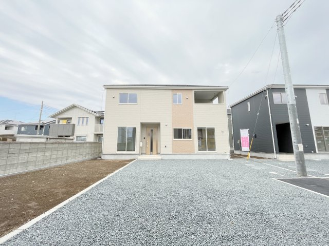 新築戸建・建売　大泉町古海第10　Cradle Garden　全7棟の駐車場|カースペース3台駐車可能です！