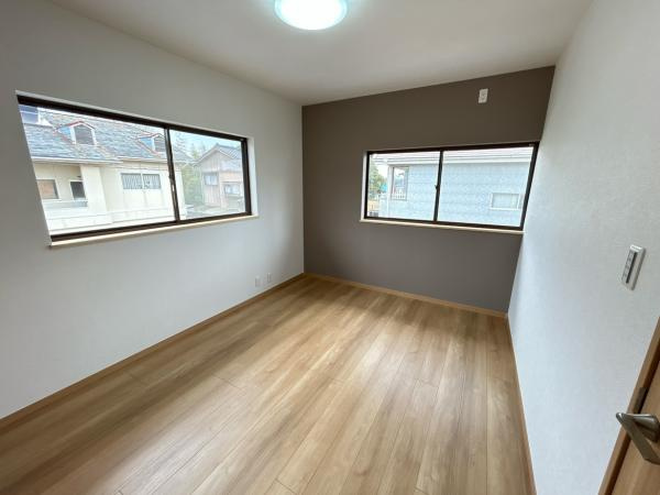 【洋室】 | 仲介手数料無料！高千帆小学校に通えるリフォーム済み中古住宅　山陽小野田市柿の木坂１丁目 | スタンダードな洋室です