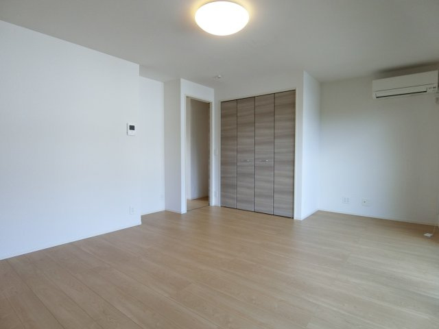 シーサイドハウスB棟の居間・リビング