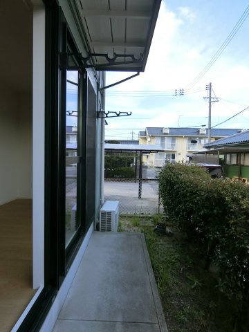 シーサイドハウスB棟のバルコニー