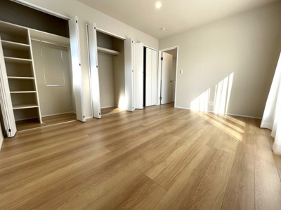 【寝室】 | 新築住宅　高知市朝倉本町1丁目 | ２階　7.8帖主寝室・CL収納豊富