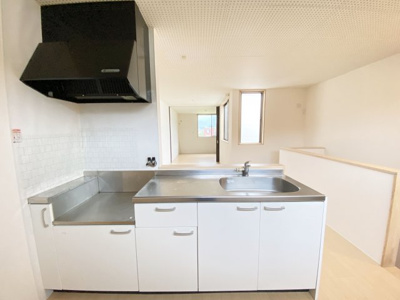 【キッチン】 | マナパティオ | ※同物件、別のお部屋の写真です