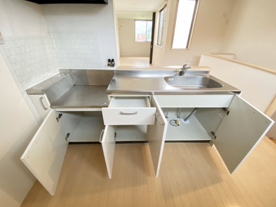 【キッチン】 | マナパティオ | ※同物件、別のお部屋の写真です