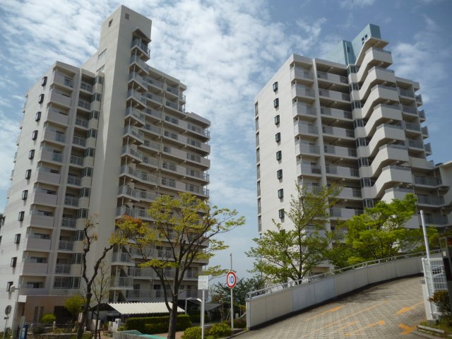 グリーンヒルズ東舞子１ＤＫの外観