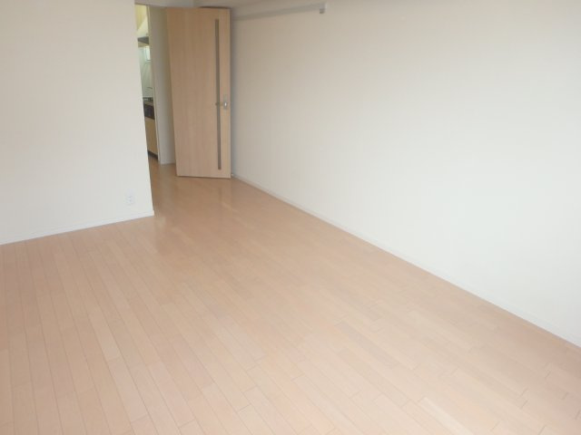 リバード北加瀬の洋室