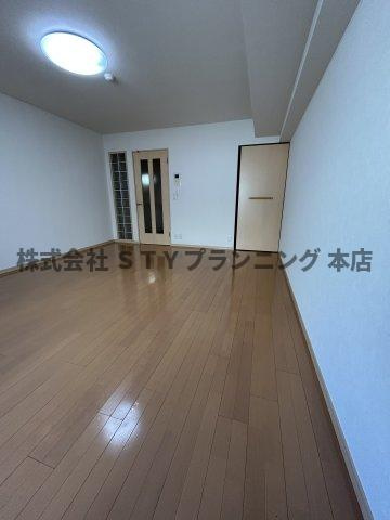 仲介手数料０円！エスポアール光洋の居間・リビング