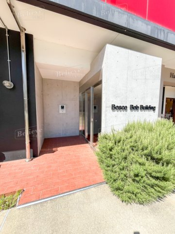 ボスコ ボブ ビルディングのエントランス|共用のエントランス部分☆