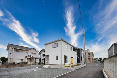 【外観】 | アーネストワン　大泉町古海 第10　1号棟 | ついに建物完成いたしました！ぜひ一度ご見学ください♪
