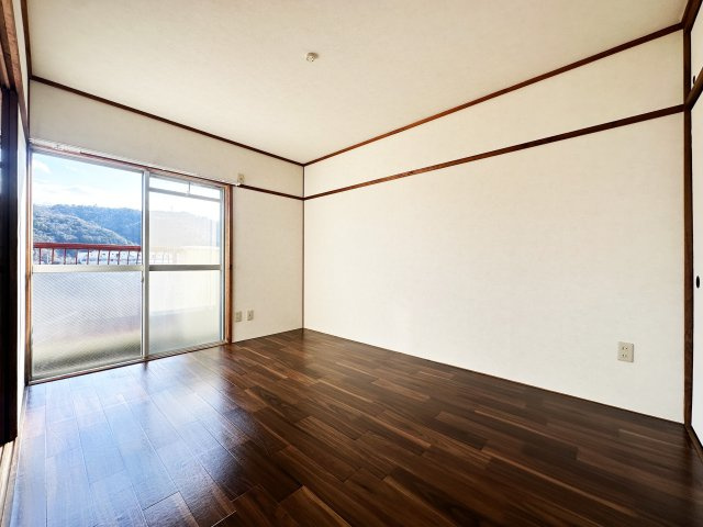 スカイハイツの居間・リビング|使いやすい居間です