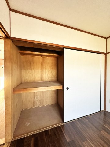 スカイハイツの収納|こまごまとしたものを収納できそうですね