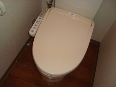 【トイレ】 | Ｃｈｅｚ－ｍｏｉ 千日（シェモアセンニチ） | シャワー付トイレ