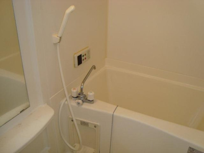 【浴室】 | Ｃｈｅｚ－ｍｏｉ 千日（シェモアセンニチ） | バス