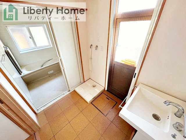 石岡市南台3丁目　中古戸建の脱衣所