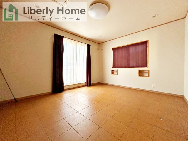 石岡市南台3丁目　中古戸建の寝室