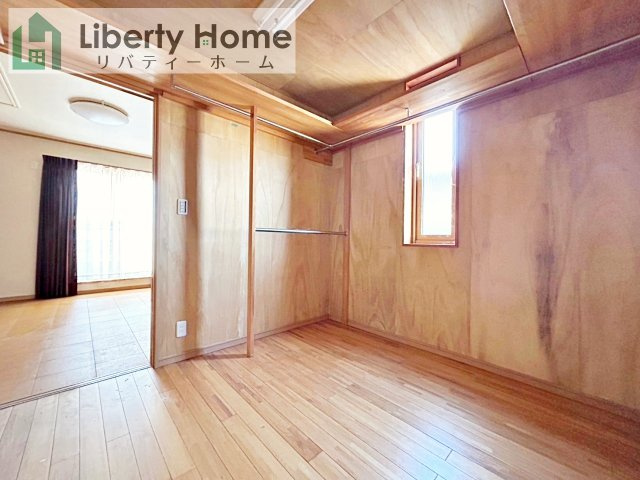 石岡市南台3丁目　中古戸建の洋室