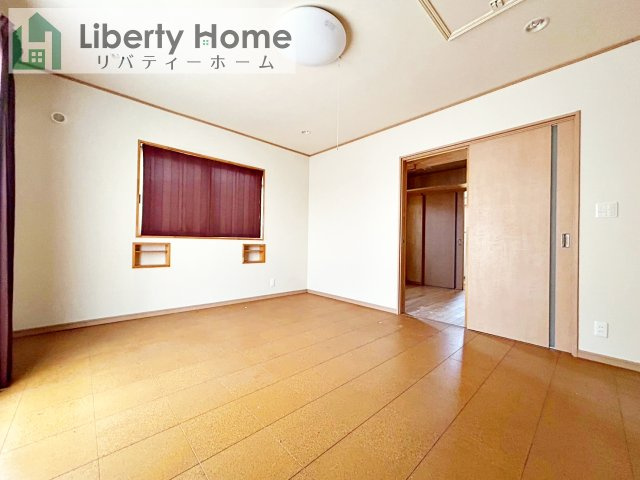 石岡市南台3丁目　中古戸建の寝室